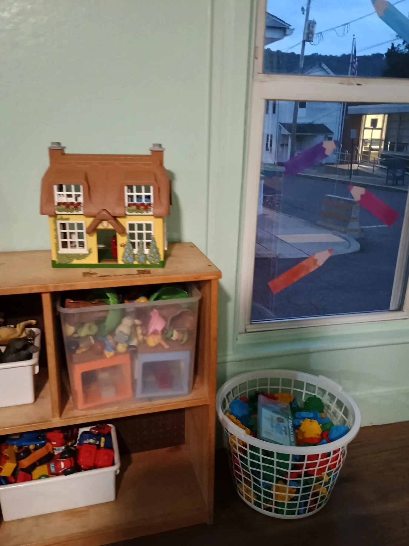 Toy & Building Area